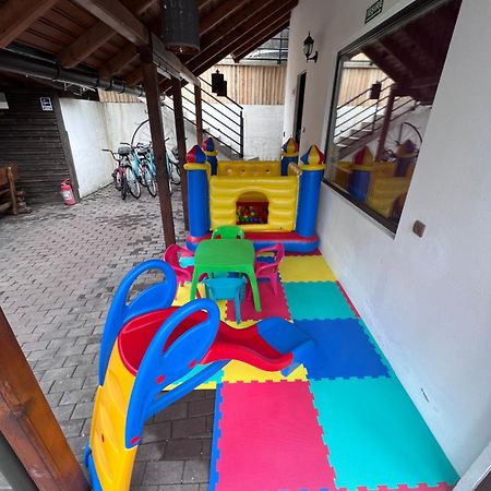 Hotel Vila Swe Sar Curtea de Argeş Exterior foto